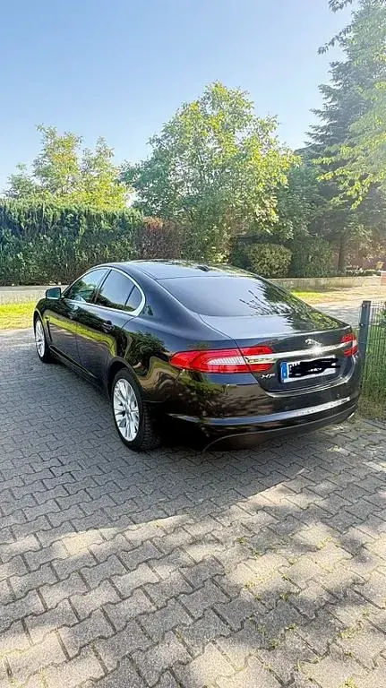 Gebraucht Jaguar XF 190 PS (139 kW) 2011 Schwarz Limousine