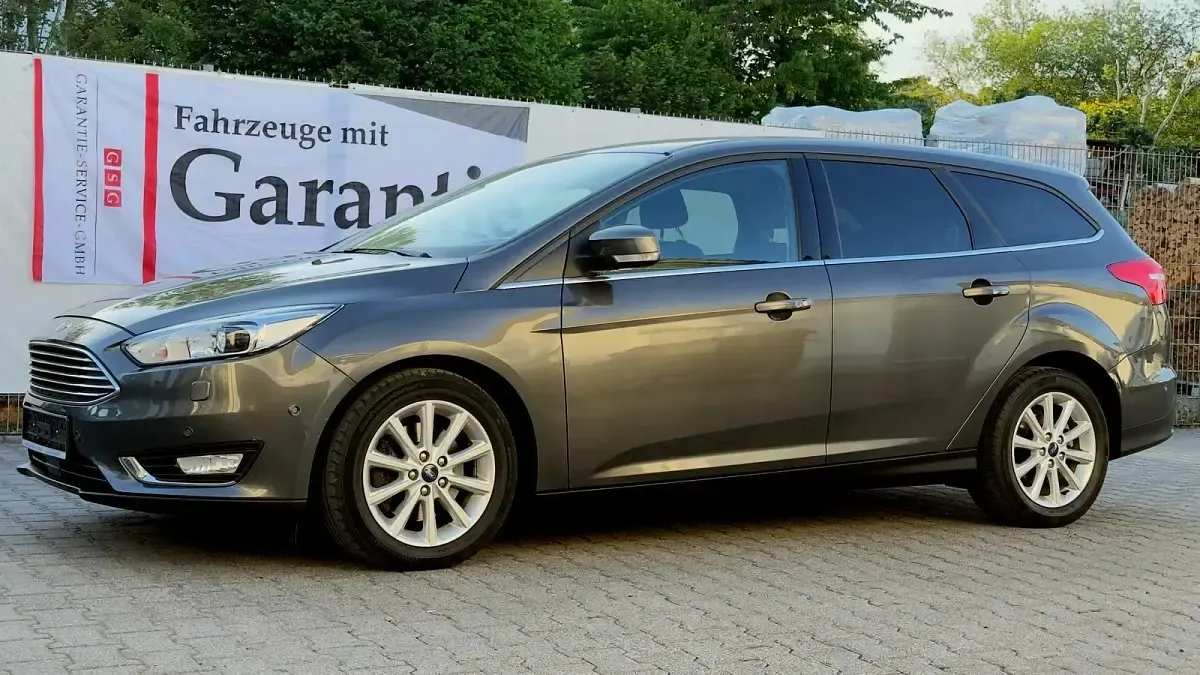 Gebraucht Ford Focus 150 PS (110 kW) 2017 Grau Kombi