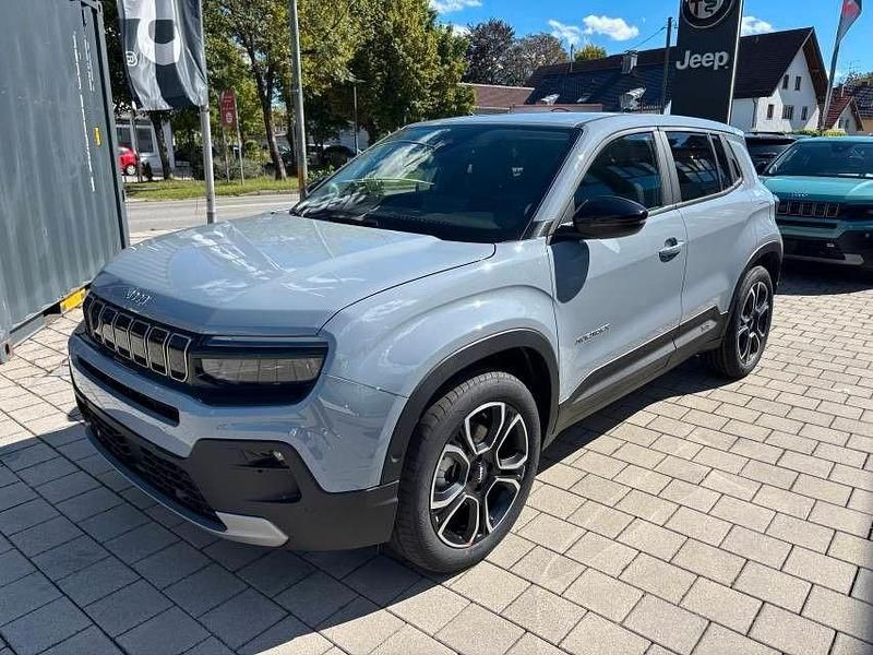 Grau Neu 2025 Jeep Avenger EV Summit SUV | 38.990 € (Teuer) - Bild 1/4