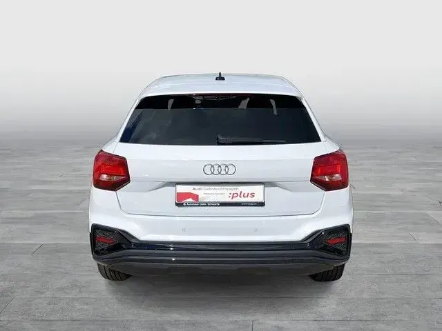 Gebraucht Audi Q2 S-Line 150 PS (110 kW) 2025 Weiß SUV