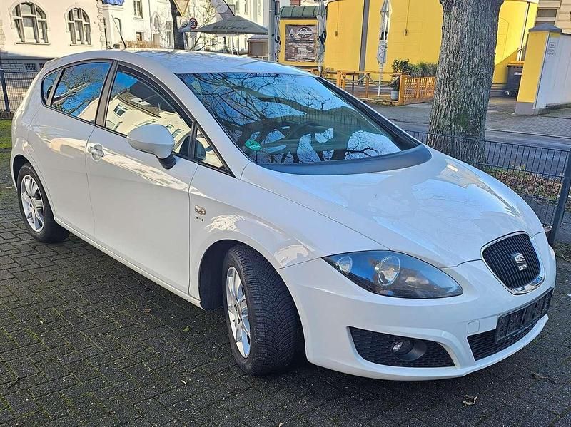 Gebraucht Seat Leon 105 PS (77 kW) 2011 Candyweiß Kleinwagen