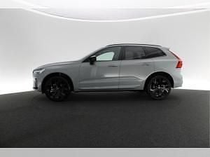 Neu Volvo XC60 Plus 250 PS (183 kW) 2026 Grau (vapour grey) SUV