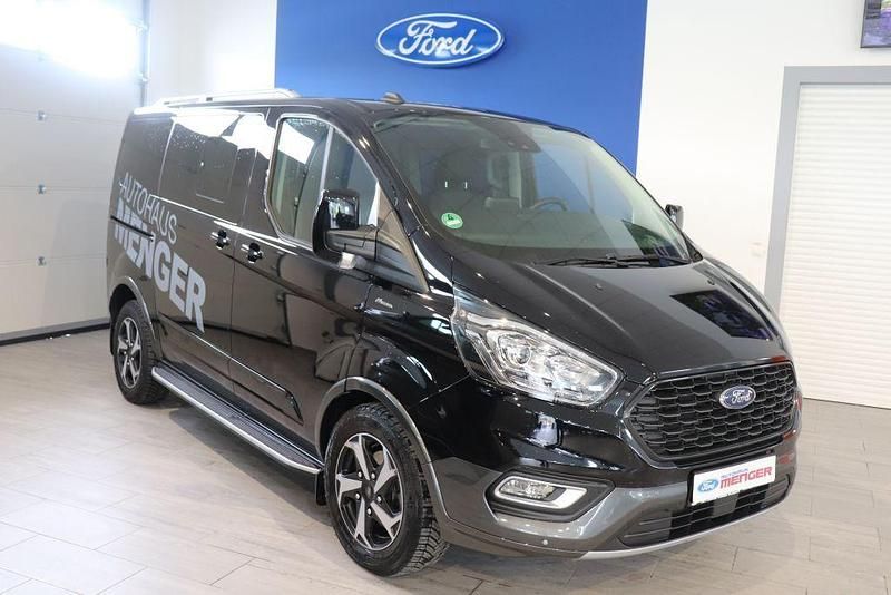 Schwarz Gebraucht 2023 Ford Tourneo Custom Active Van | 42.900 € (Teuer) - Bild 1/4