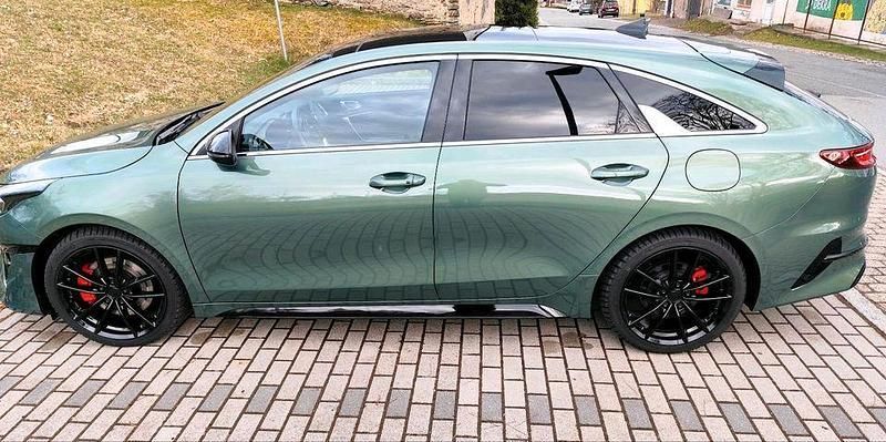 Gebraucht Kia ProCeed GT 204 PS (150 kW) 2024 Grün Kombi