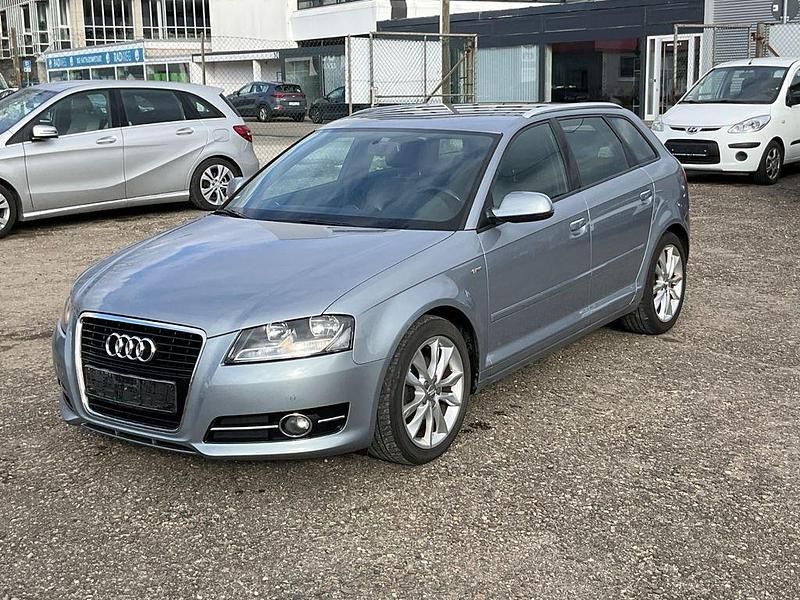 Gebraucht Audi A3 S-Line 140 PS (102 kW) 2012 Monzasilber (metallic) Kleinwagen