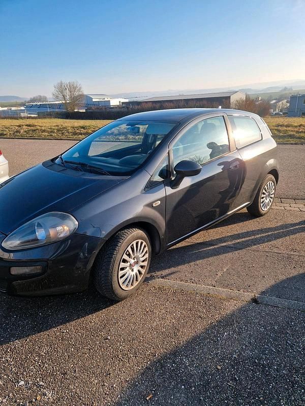 Gebraucht 2011 Fiat Punto Kleinwagen | 1.800 € - Bild 1/4