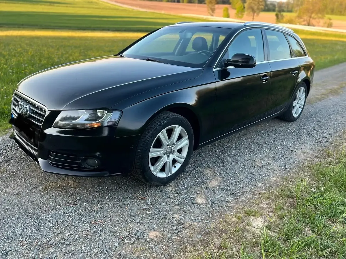 Gebraucht Audi A4 Attraction 170 PS (125 kW) 2011 Schwarz Kombi