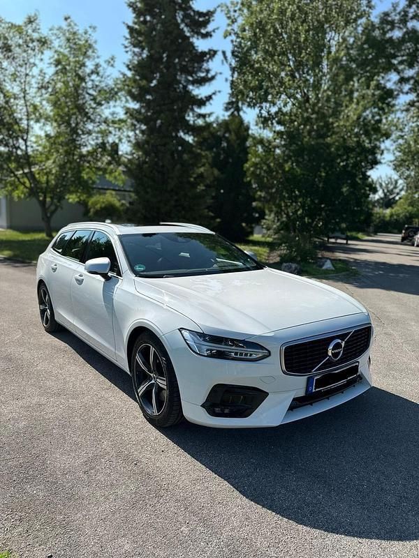 Weiß Gebraucht 2018 Volvo V90 R-Design Kombi | 21.300 € (Fairer Preis) - Bild 1/4
