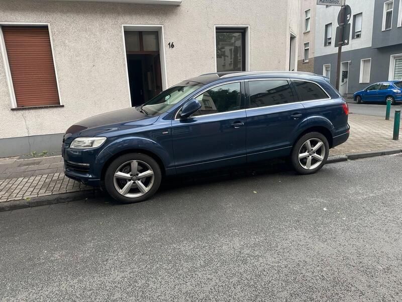 Blau Gebraucht 2007 Audi Q7 SUV | 11.000 € (Teuer) - Bild 1/4
