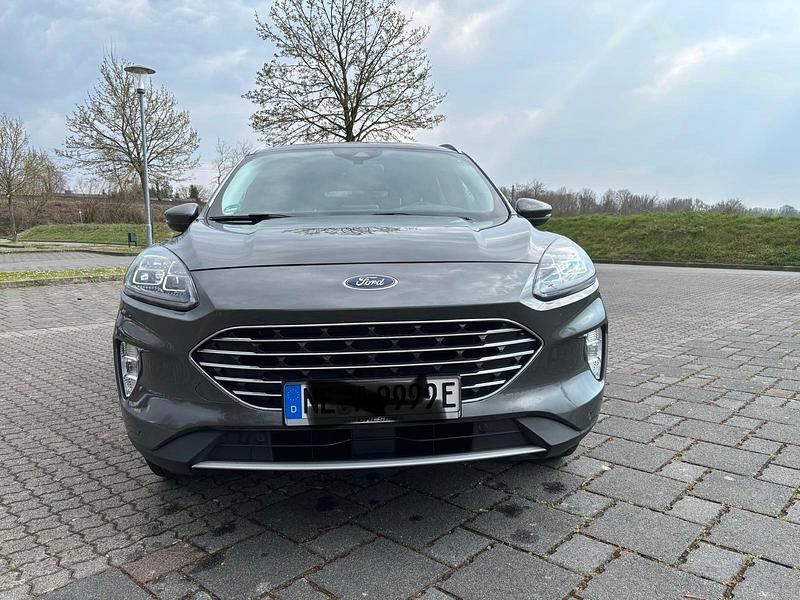 Gebraucht Ford Kuga Titanium X 152 PS (111 kW) 2022 Grau SUV