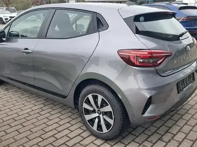 Gebraucht Mitsubishi Colt Plus 91 PS (66 kW) 2024 Grau Kleinwagen