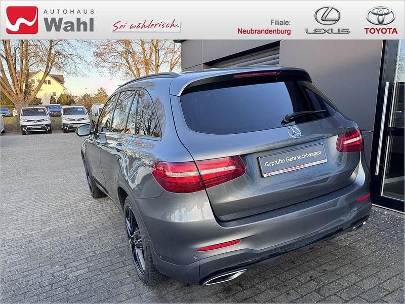 Gebraucht Mercedes GLC350 AMG line 258 PS (189 kW) 2018 Selenitgrau SUV