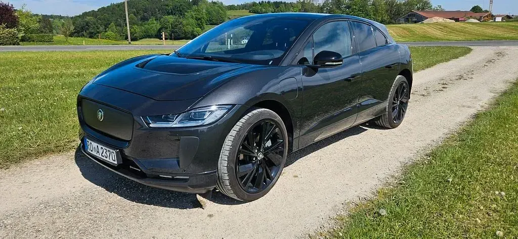 Käytetty Jaguar I-Pace R-Dynamic 294 kW (400 HP) 2023 Musta Katumaasturi