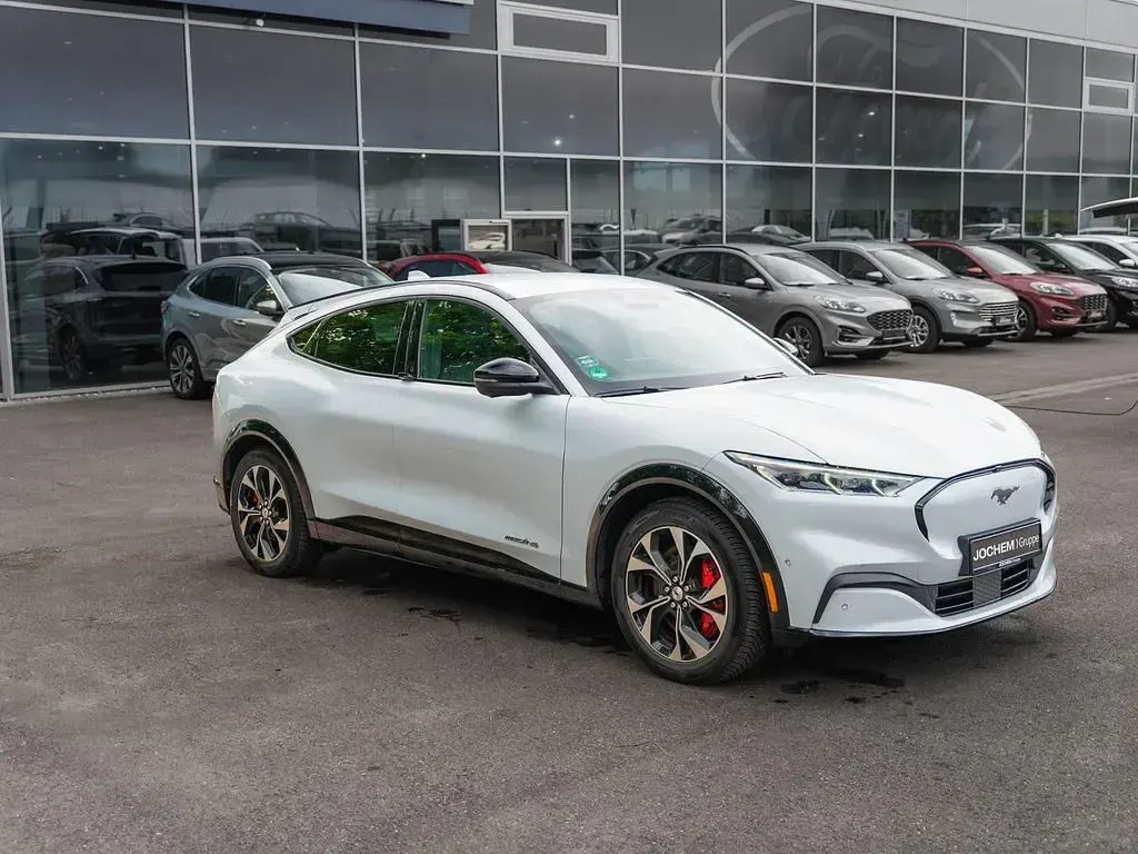 Gebraucht Ford Mustang Mach-E 197 kW (269 PS) 2022 Weiß SUV