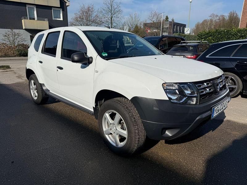 Gebraucht Dacia Duster Basis 114 PS (83 kW) 2017 Weiß SUV