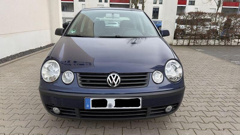 Gebraucht VW Polo Basis 64 PS (47 kW) 2004 Blau Kleinwagen