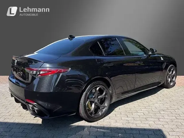 Neu Alfa Romeo Giulia Quadrifoglio 519 PS (381 kW) 2026 Schwarz Limousine