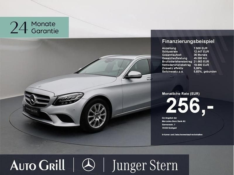 Iridiumsilber metallic Gebraucht 2021 Mercedes C180 Avantgarde Kombi | 27.980 € (Fairer Preis) - Bild 1/4