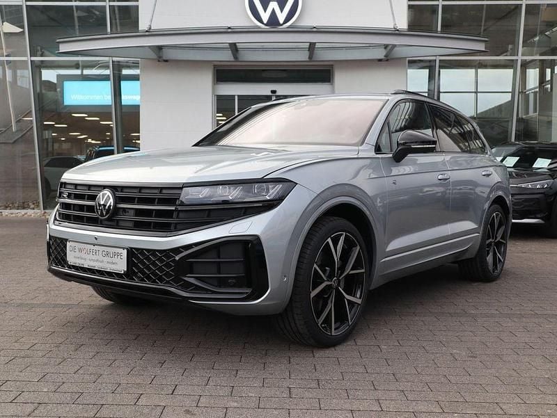 Neu VW Touareg R-line 286 PS (210 kW) 2025 Silber SUV