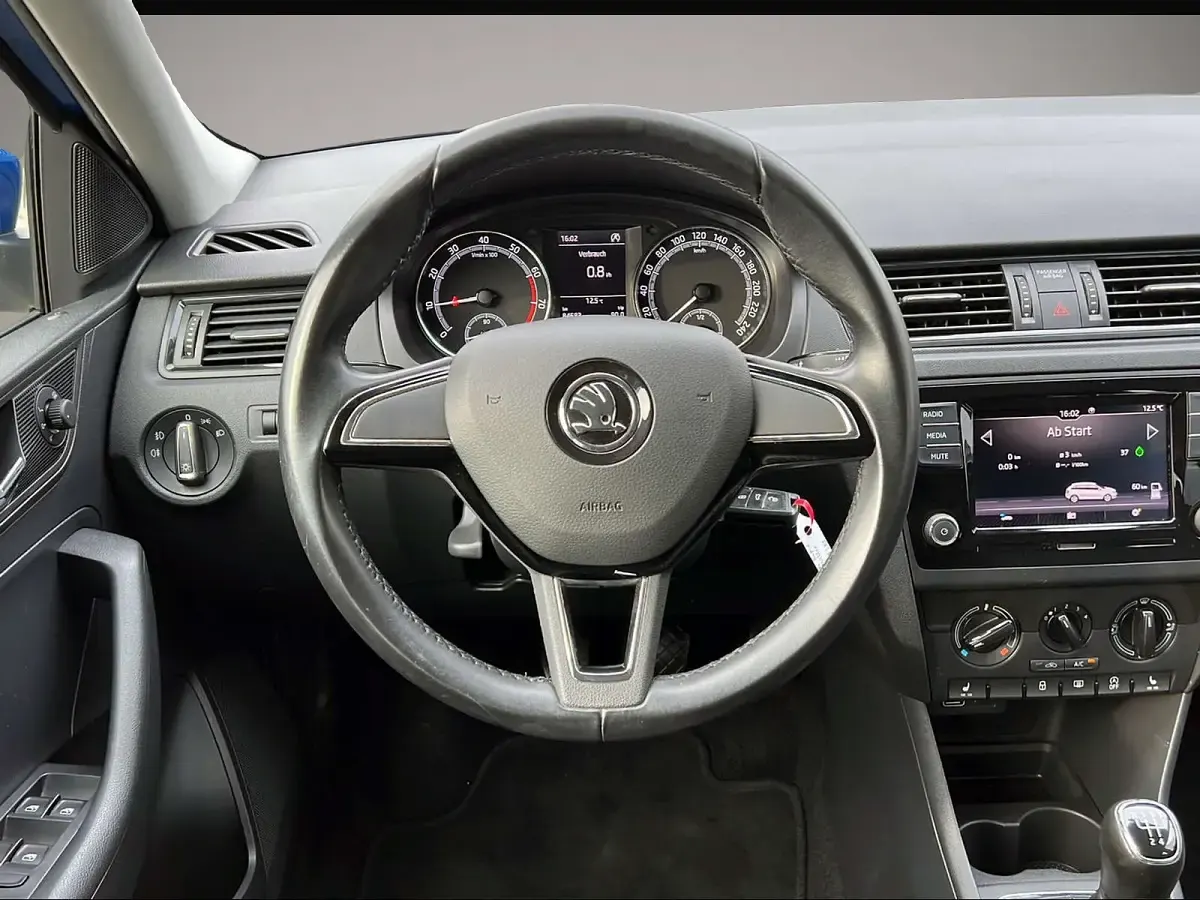 Gebraucht Skoda Rapid Cool Edition 95 PS (69 kW) 2018 Blau Kleinwagen