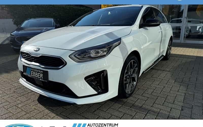 Weiss Gebraucht 2020 Kia ProCeed GT-Line Kleinwagen | 18.981 € (Fairer Preis) - Bild 1/4