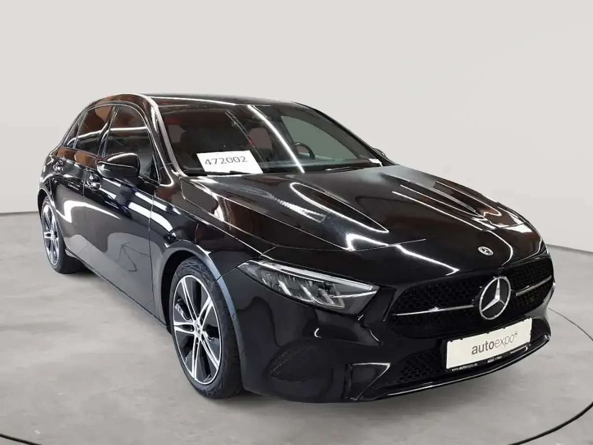 Gebraucht Mercedes A200 Advanced 163 PS (119 kW) 2023 Limousine