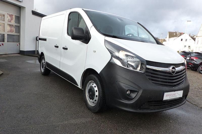 Gebraucht Opel Vivaro 121 PS (88 kW) 2019 Weiß Van / Kleinbus