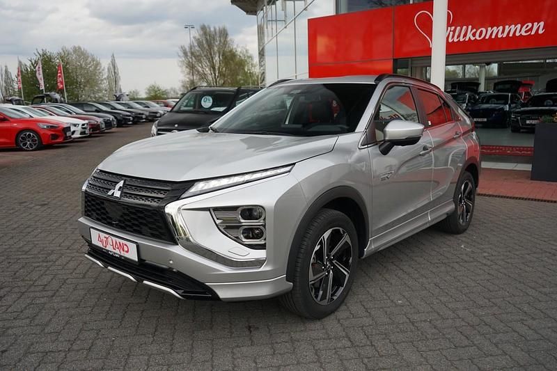 Gebraucht Mitsubishi Eclipse Cross Plus 188 PS (138 kW) 2022 Silber SUV