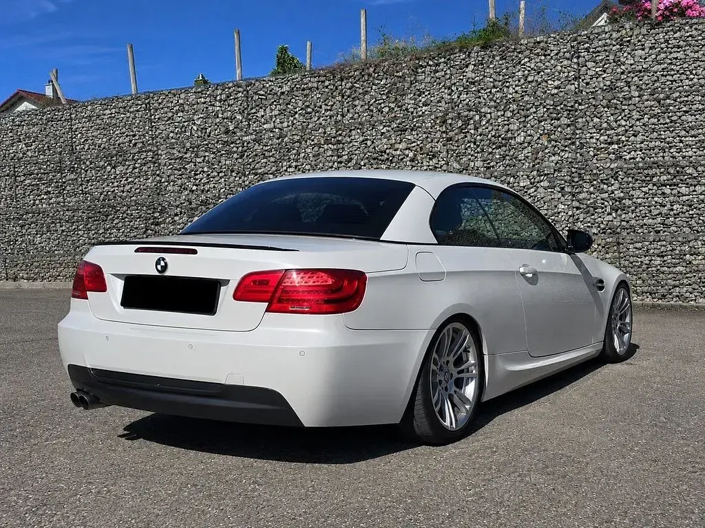 Gebraucht BMW 330 Cabriolet Performance 245 PS (180 kW) 2010 Weiß Cabrio