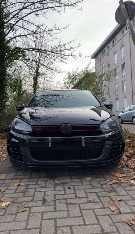Gebraucht VW Golf VI GTI 211 PS (155 kW) 2010 Schwarz Kleinwagen