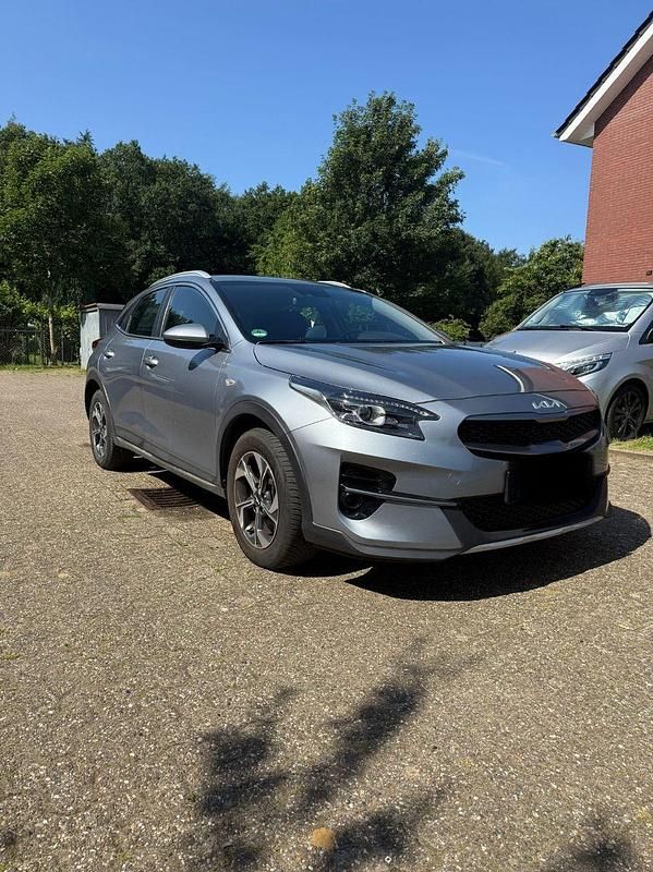 Silber Gebraucht 2022 Kia XCeed Edition 7 SUV | 17.000 € (Superpreis) - Bild 1/4