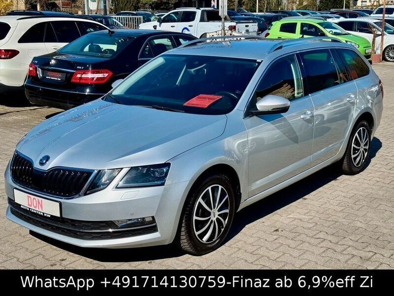 Brilliantsilber metallic Gebraucht 2019 Skoda Octavia Premium Edition Kombi | 19.990 € (Fairer Preis) - Bild 1/4