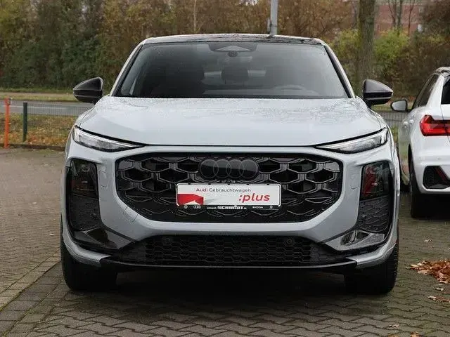 Gebraucht Audi Q3 Sportback S-Line 150 PS (110 kW) 2025 Pfeilgrau perleffekt SUV