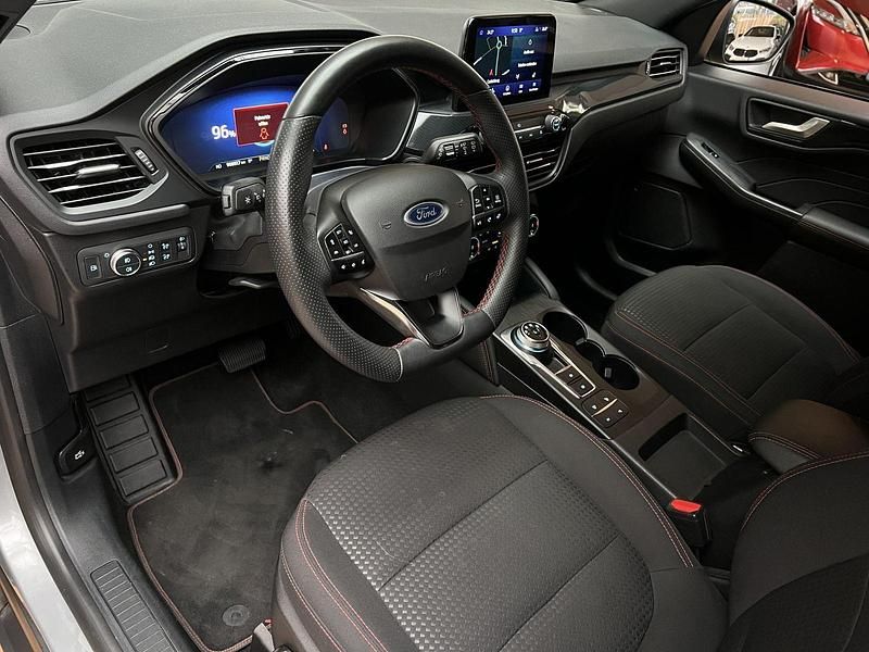 Gebraucht Ford Kuga ST-Line 224 PS (164 kW) 2022 Silber SUV