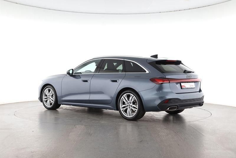 Gebraucht Audi A5 Comfort 150 PS (110 kW) 2025 Horizontblau metallic Coupé