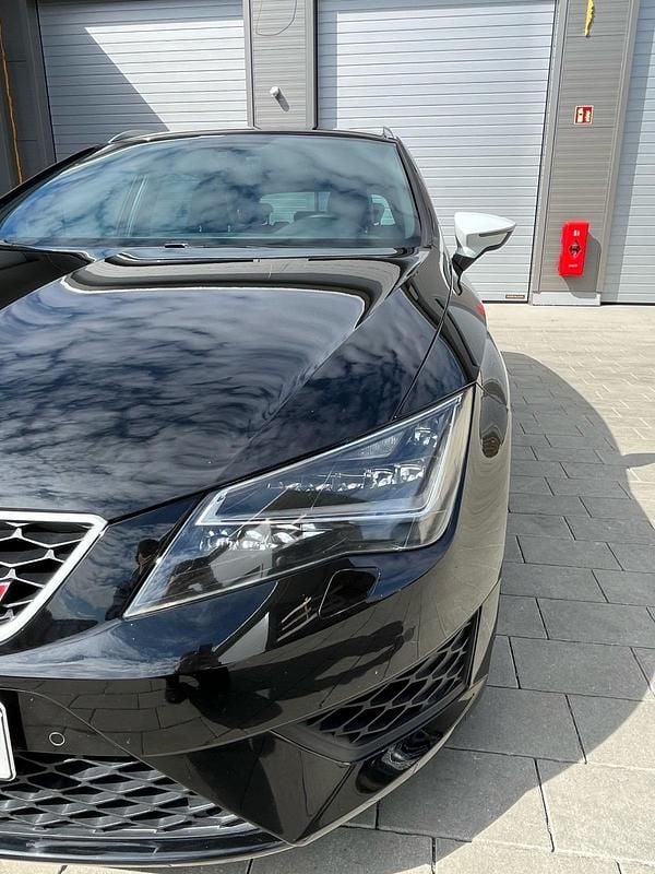 Schwarz Gebraucht 2016 Cupra Leon Kombi | 15.850 € (Guter Preis) - Bild 1/4