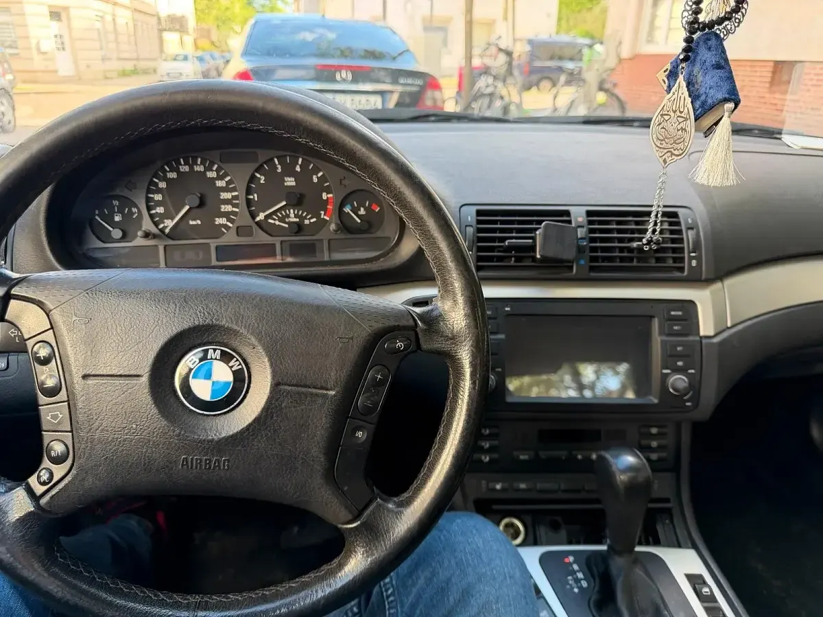 Brugt BMW 320 170 HK (125 kW) 2002 Sølv Sedan