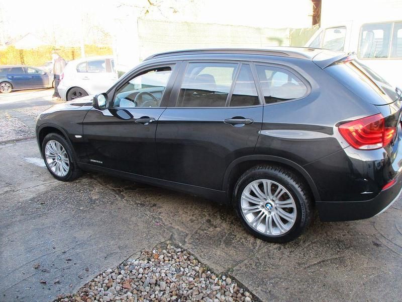 Gebraucht BMW X1 Sport Line 177 PS (130 kW) 2011 Schwarz SUV