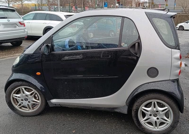 Gebraucht Smart ForTwo Coupé 54 PS (39 kW) 1999 Schwarz Coupé