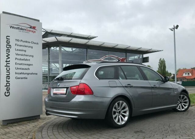 Gebraucht BMW 330 245 PS (180 kW) 2011 Grau metallic Kombi