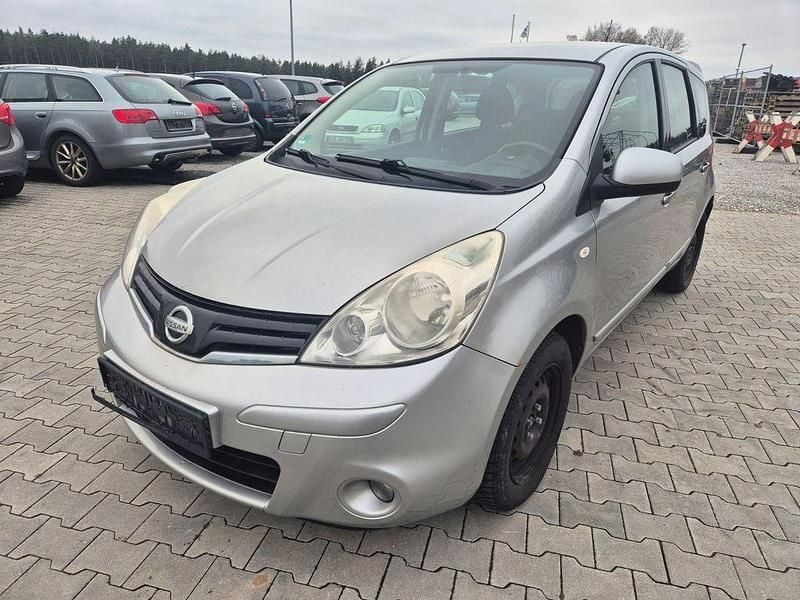 Gebraucht Nissan Note Acenta 88 PS (64 kW) 2011 Silber Kleinwagen