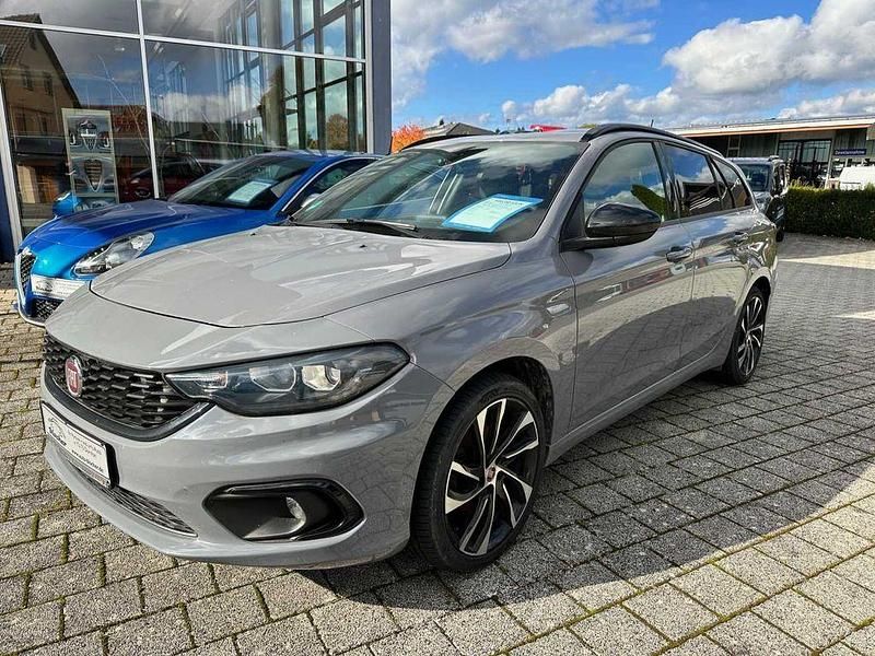 Grau Gebraucht 2020 Fiat Tipo S Kombi | 14.290 € (Etwas zu teuer) - Bild 1/4