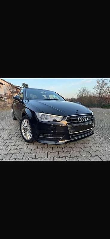 Gebraucht Audi A3 Attraction 105 PS (77 kW) 2013 Schwarz Limousine