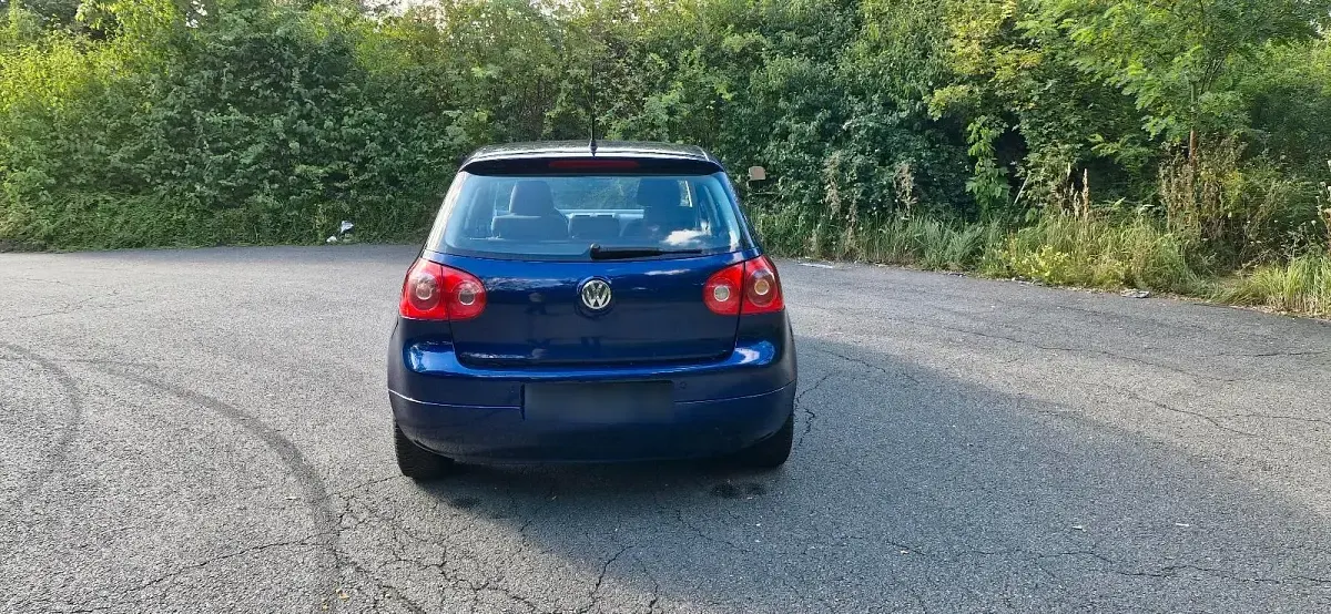 Gebraucht VW Golf V 102 PS (75 kW) 2008 Blau Kleinwagen