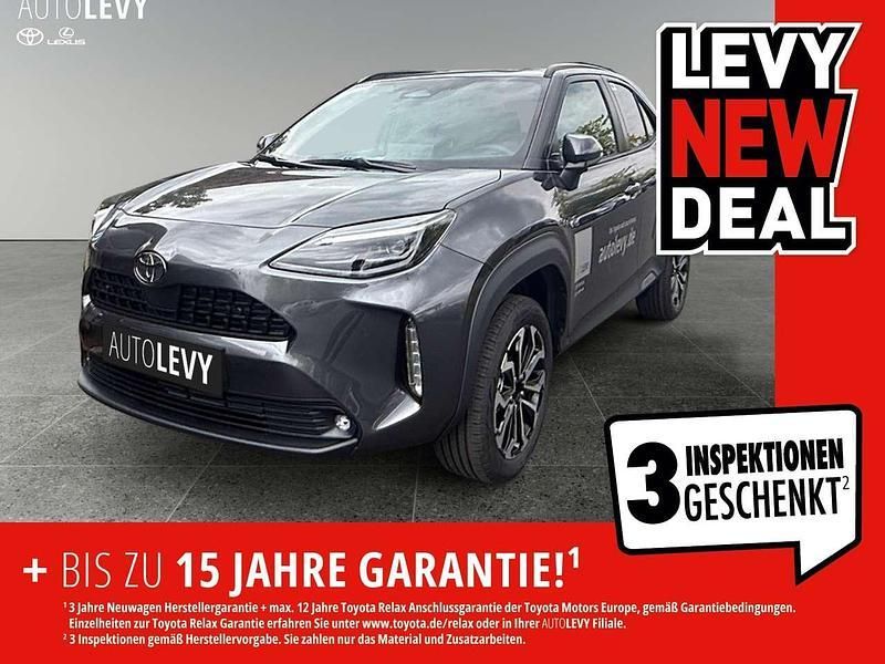 Grau Gebraucht 2025 Toyota Yaris Cross SUV | 29.021 € - Bild 1/4