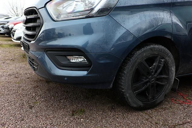 Gebraucht Ford Transit Custom Trend 170 PS (125 kW) 2019 Chromablau metallic chromablau metallic Van