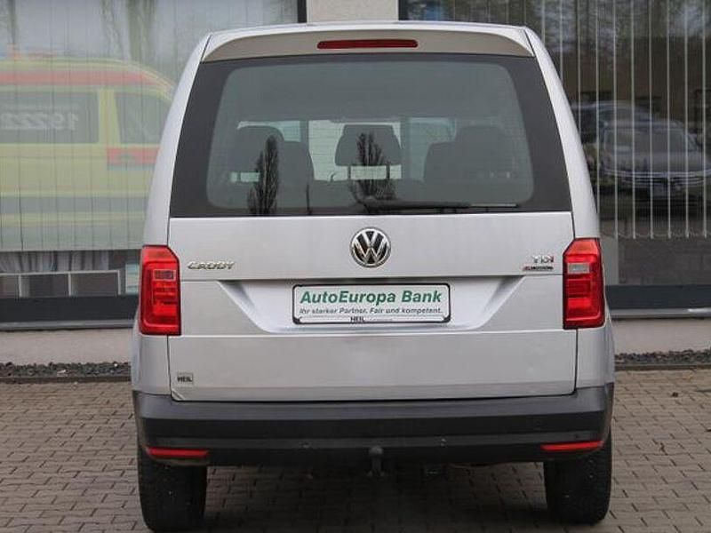 Second-hand VW Caddy 122 CP (89 kW) 2015 Argintiu Monovolum