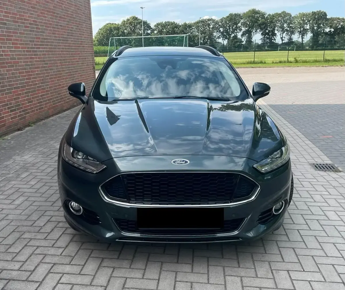 Gebraucht Ford Mondeo ST-Line 180 PS (132 kW) 2016 Grün Kombi
