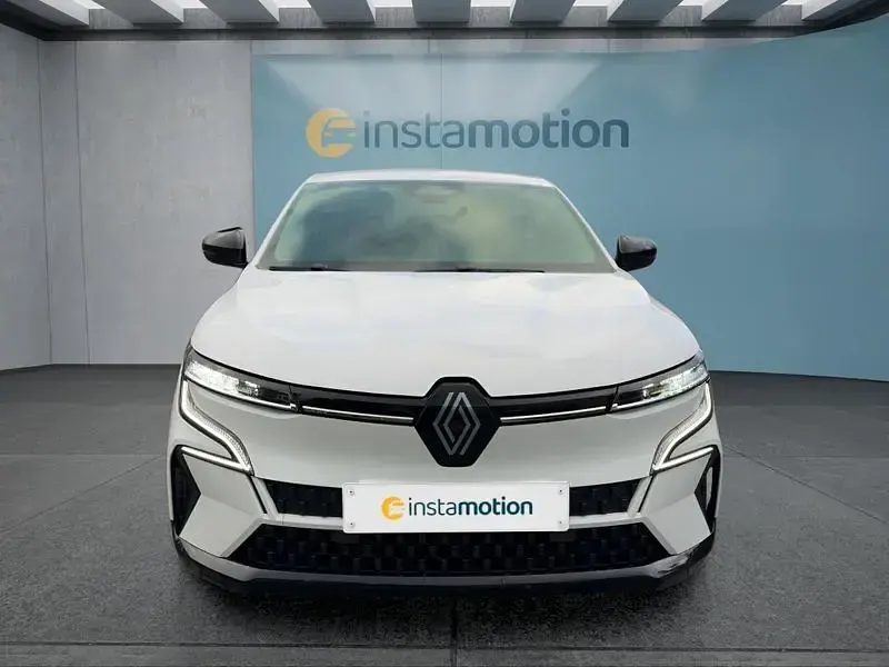 Gebraucht Renault Megane E-Tech 96 kW (131 PS) 2022 Weiß Limousine
