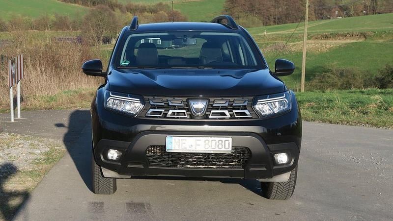 Gebraucht Dacia Duster 101 PS (74 kW) 2021 Schwarz SUV